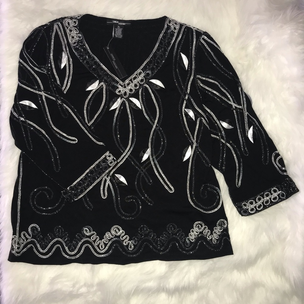 ONCE AGAIN V-Neck STITCH EMBROIDERED TUNIC